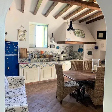 La Casa Sul Porto Di Santa Marina - Isole Eolie Holiday home