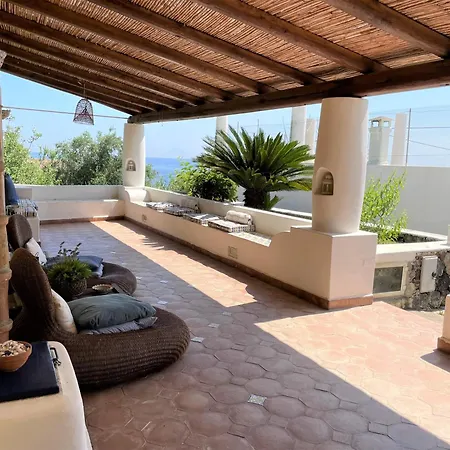 La Casa Sul Porto Di Santa Marina - Isole Eolie