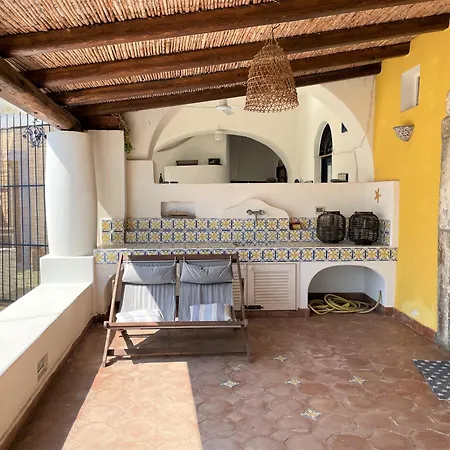 Casa de Férias La Casa Sul Porto Di Santa Marina - Isole Eolie